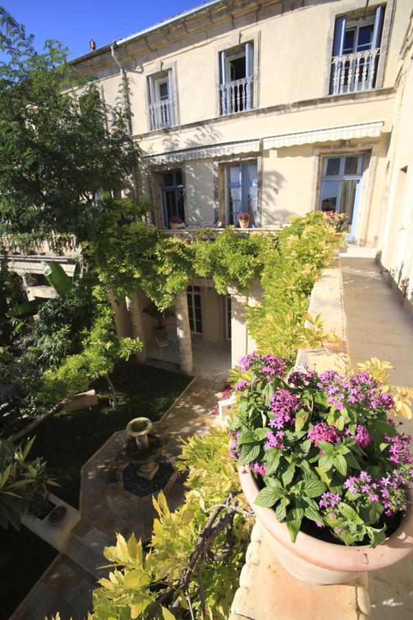 Cinq & Sept Roujan Exterior photo