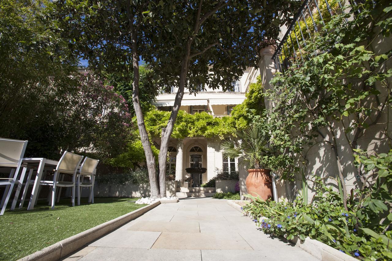 Cinq & Sept Roujan Exterior photo