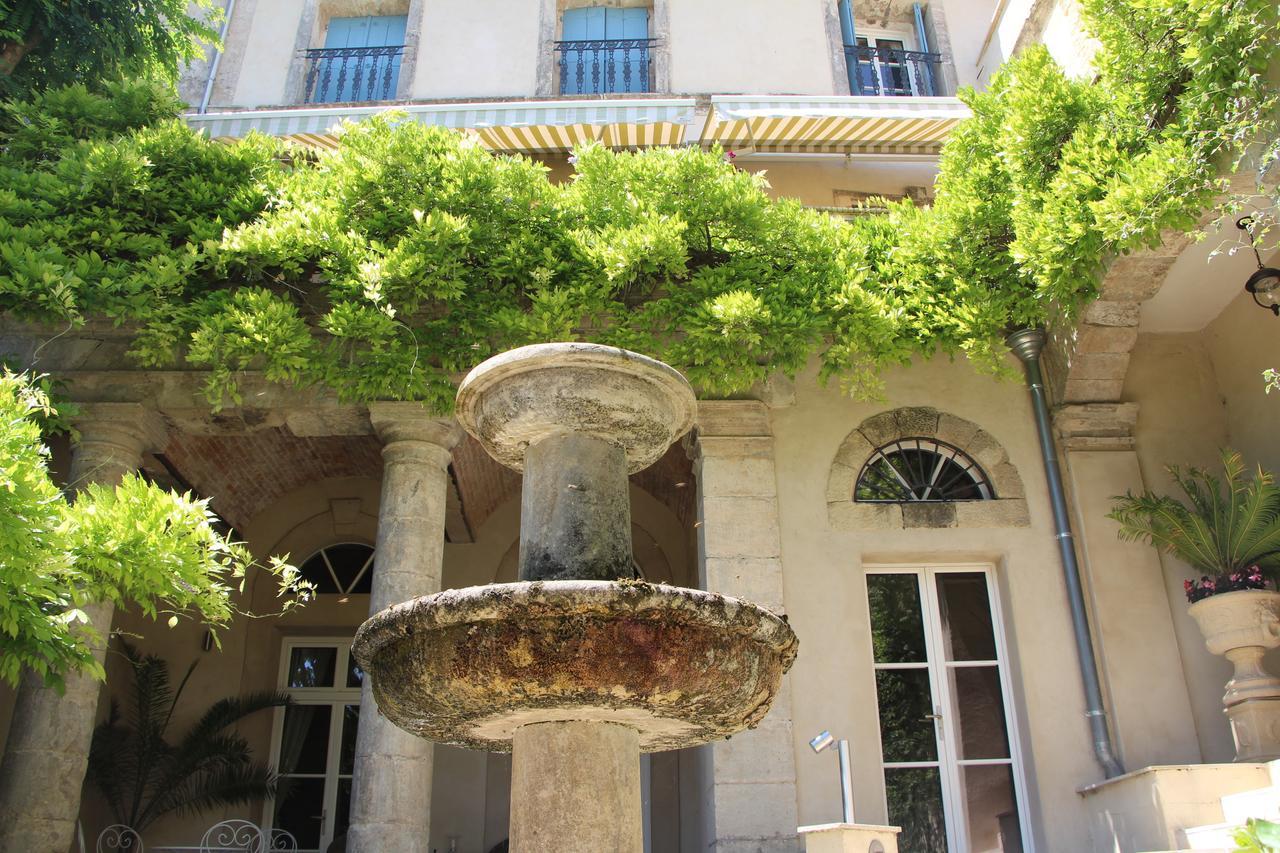 Cinq & Sept Roujan Exterior photo